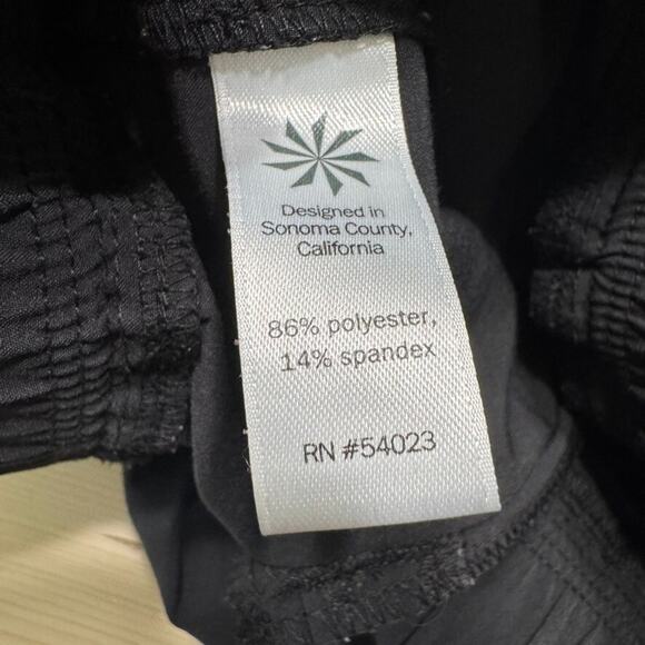 Athleta Pants Womens 6 Black Pull On Elastic Waist Mid Rise Straight Rushed Hem - Picture 16 of 16